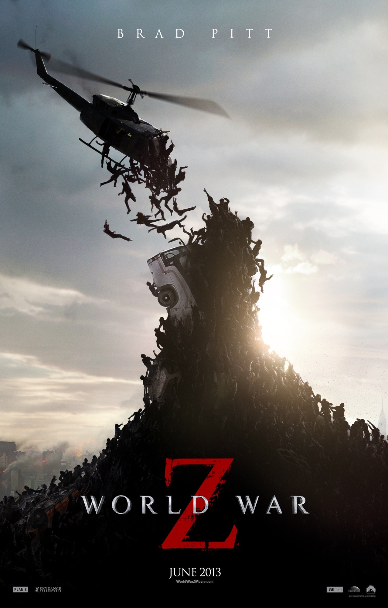 51a8a710d5814_51a504e52d98b_world_war_z_poster03